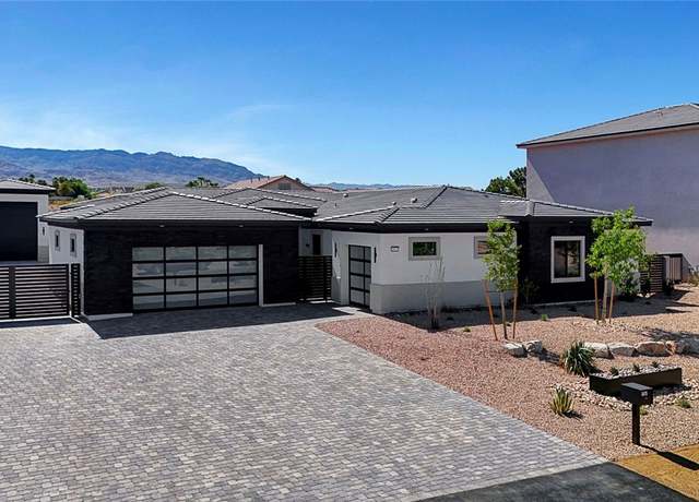 Property at 6075 Dapple Gray Rd, Las Vegas, NV 89149, 4 beds, 4.5 baths