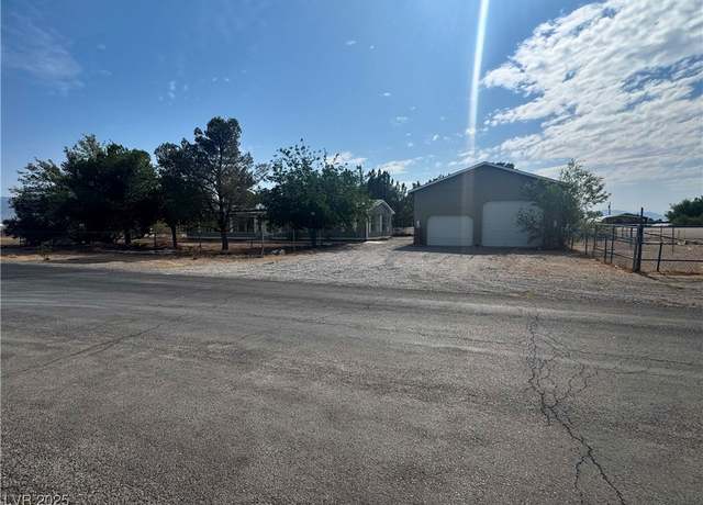Property at 1370 Bridger St, Pahrump, NV 89048, 3 beds, 2 baths