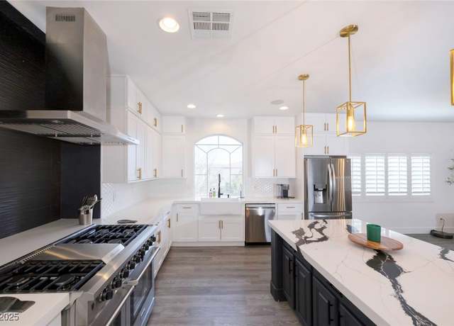 Property at 10658 Salmon Leap St, Las Vegas, NV 89183, 4 beds, 3.5 baths