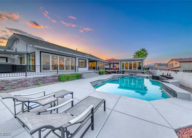 Property at 5438 Sierra Brook Ct, Las Vegas, NV 89149, 4 beds, 4.5 baths