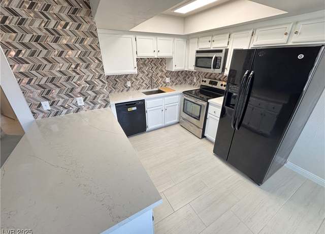 Property at 435 Mesa Blvd #202, Mesquite, NV 89027, 2 beds, 2 baths