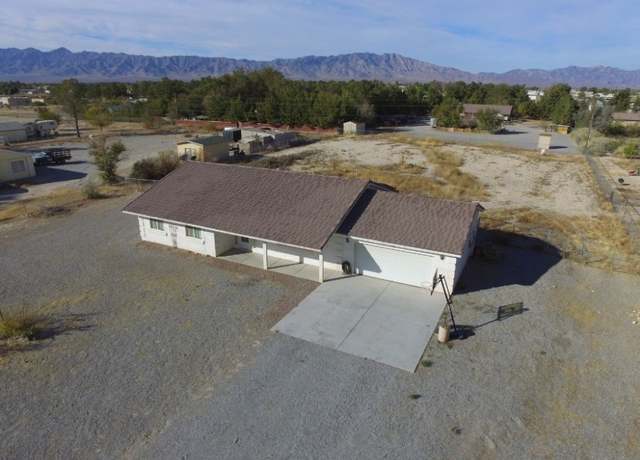 Property at 4710 Melissa Ln, Pahrump, NV 89048, 3 beds, 2 baths