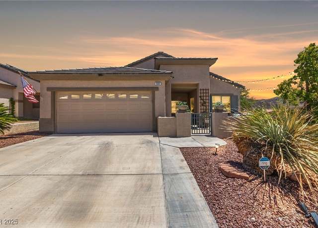 Property at 550 S Kings Links St, Henderson, NV 89012, 2 beds, 2 baths