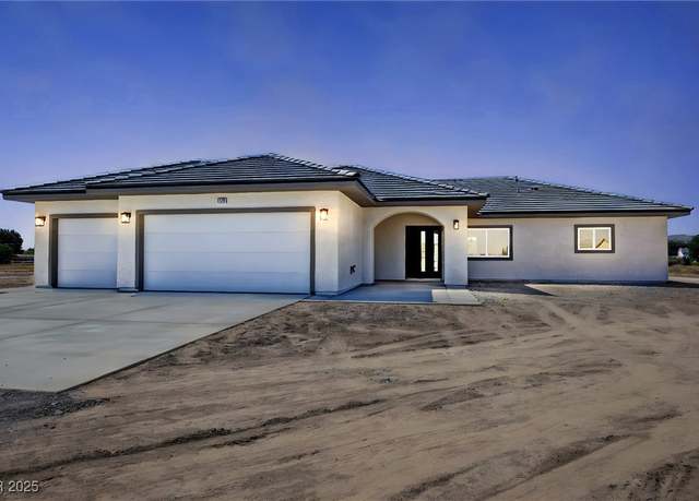 Property at 1020 Lupin St, Pahrump, NV 89048, 4 beds, 3.5 baths