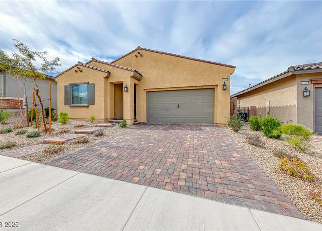 Property at 697 Sunray Park St, Henderson, NV 89011, 3 beds, 2 baths