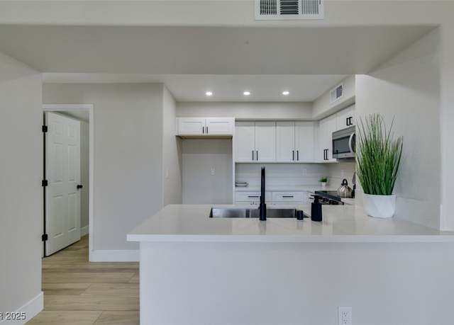 Property at 555 E Silverado Ranch Blvd #2129, Las Vegas, NV 89183, 3 beds, 2 baths