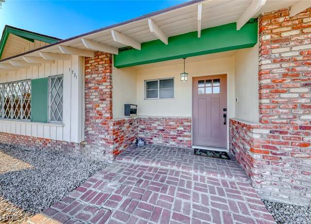 Property at 1721 E Oakey Blvd, Las Vegas, NV 89104, 3 beds, 3 baths