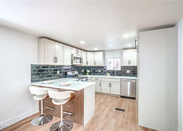 Property at 4670 Royal Ridge Ave, Las Vegas, NV 89103, 3 beds, 2 baths
