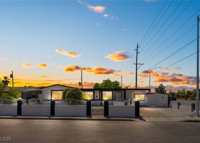 Property at 517 N 22nd St, Las Vegas, NV 89101, 5 beds, 4 baths
