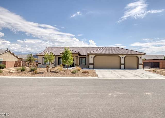 Property at 171 Weeping Willow Ct, Pahrump, NV 89048, 4 beds, 3 baths