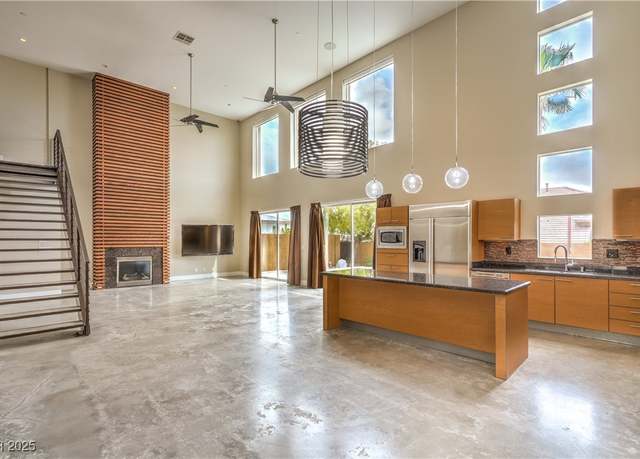 Property at 1448 Canyon Ledge Ct, Las Vegas, NV 89117, 3 beds, 3.5 baths