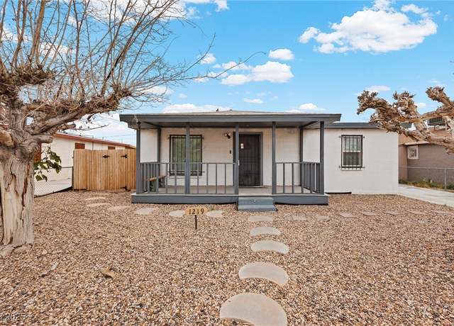 Property at 1219 Cunningham Dr, Las Vegas, NV 89106, 2 beds, 2 baths