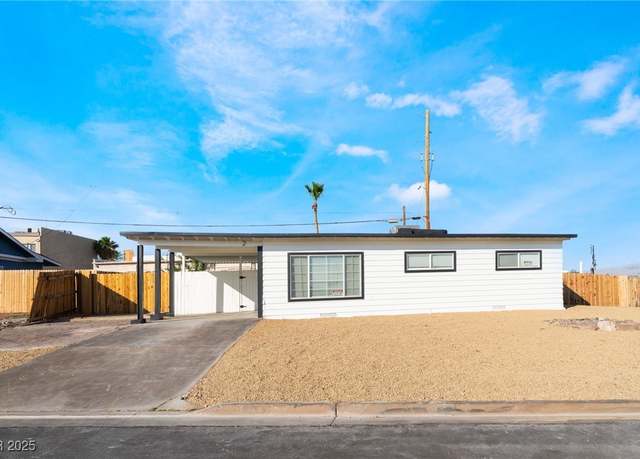 Property at 2 Utah Way, Henderson, NV 89015, 3 beds, 2 baths