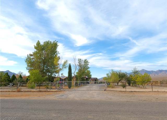 Property at 700 Kimberly Ave, Pahrump, NV 89060, 5 beds, 3.5 baths