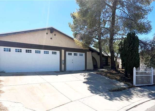 Property at 1693 Crest Ave, Las Vegas, NV 89119, 3 beds, 2 baths