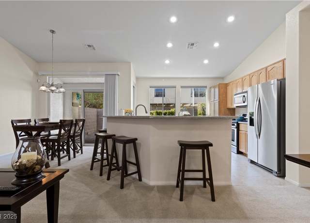 Property at 9256 Blue Flax Pl, Las Vegas, NV 89148, 2 beds, 2.5 baths