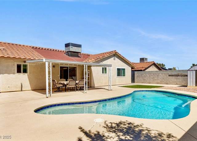Property at 260 Lido Dr, Henderson, NV 89015, 3 beds, 2 baths