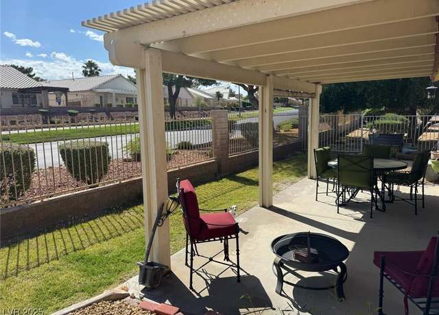 Property at 4833 Lawnwood Ct, Las Vegas, NV 89130, 2 beds, 2 baths