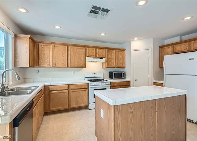 Property at 4744 Deer Forest Ave, Las Vegas, NV 89139, 4 beds, 3 baths