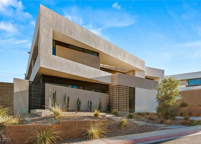 Property at 25 Canyon Bay Dr, Henderson, NV 89011, 4 beds, 5 baths