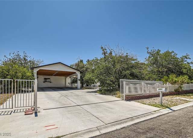 Property at 7898 Wishing Well Rd, Las Vegas, NV 89123, 5 beds, 4 baths