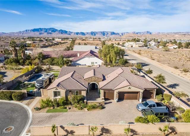 Property at 8801 Crescent Lake St, Las Vegas, NV 89113, 4 beds, 3 baths