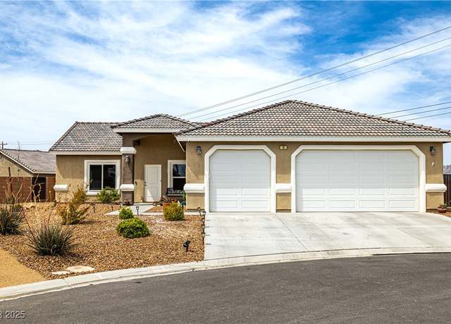 Property at 10 Magnolia Blvd, Pahrump, NV 89048, 3 beds, 2 baths