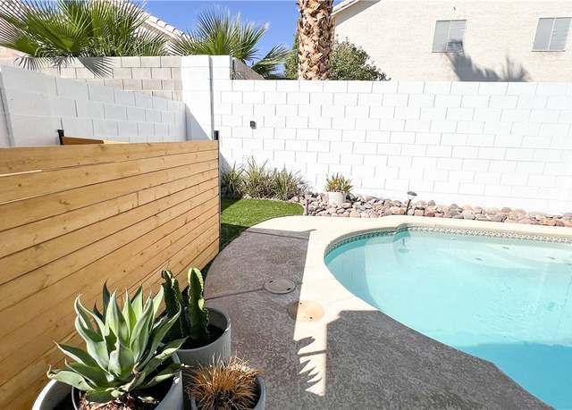 Property at 5929 Royal Castle Ln, Las Vegas, NV 89130, 3 beds, 2 baths