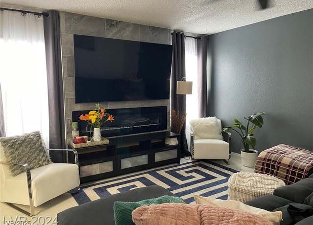 Property at 5576 W Rochelle Ave Unit 13A, Las Vegas, NV 89103, 2 beds, 2 baths