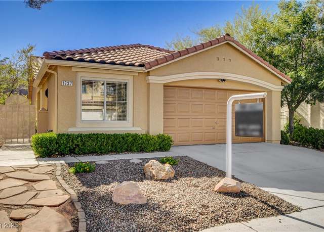 Property at 1737 Pomerado Dr, Las Vegas, NV 89128, 3 beds, 2 baths