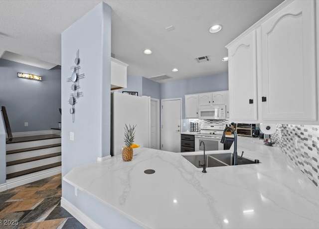 Property at 262 Big Horn Dr, Boulder City, NV 89005, 2 beds, 2.5 baths