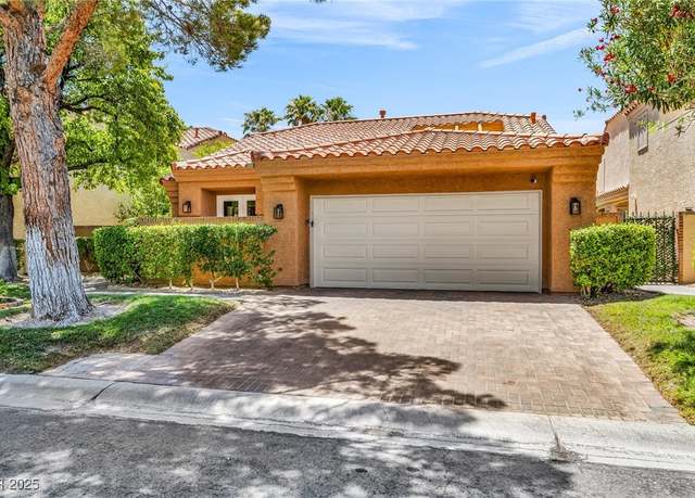 Property at 5123 Southern Hills Ln, Las Vegas, NV 89113, 3 beds, 2 baths