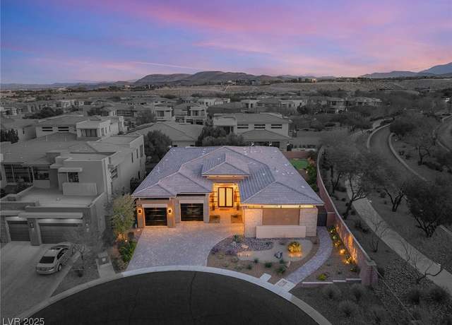 Property at 39 Cranberry Cove Ct, Las Vegas, NV 89135, 3 beds, 3.5 baths