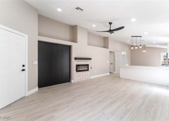 Property at 4149 Compass Rose Way, Las Vegas, NV 89108, 3 beds, 2 baths