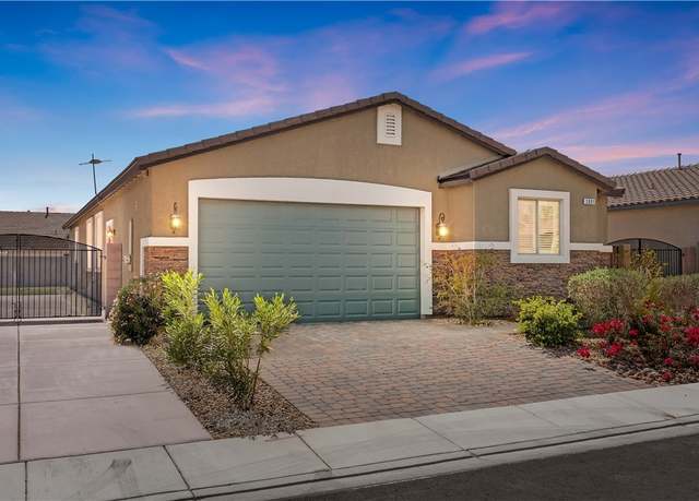 Property at 2091 Hunt Woods Ct, Laughlin, NV 89029, 4 beds, 3 baths