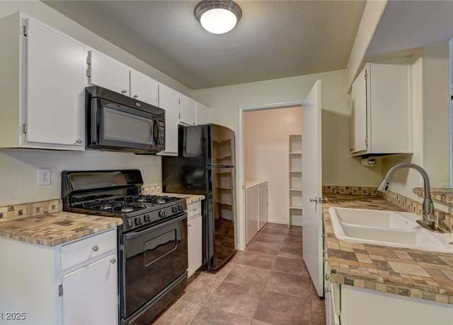 Property at 2120 Ramrod Ave #415, Henderson, NV 89014, 1 bed, 1 bath