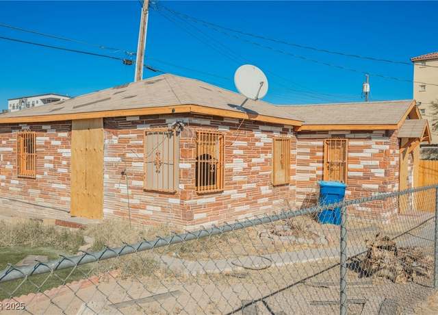 Property at 1220 E Ogden Ave, Las Vegas, NV 89101, 2 beds, 1 bath