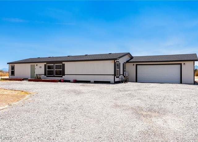 Property at 2681 Tonya Dr, Pahrump, NV 89060, 3 beds, 2 baths
