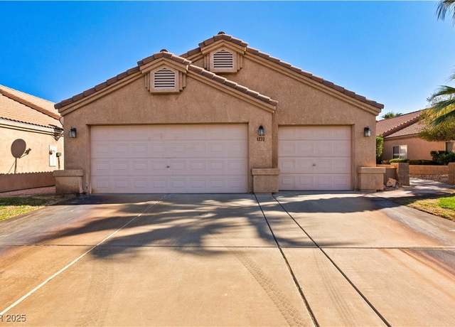 Property at 1233 Golf Club Dr, Laughlin, NV 89029, 3 beds, 2 baths