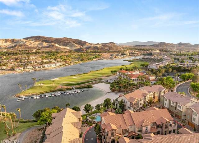 Property at 11 Via Vita Bella, Henderson, NV 89011, 3 beds, 2.5 baths