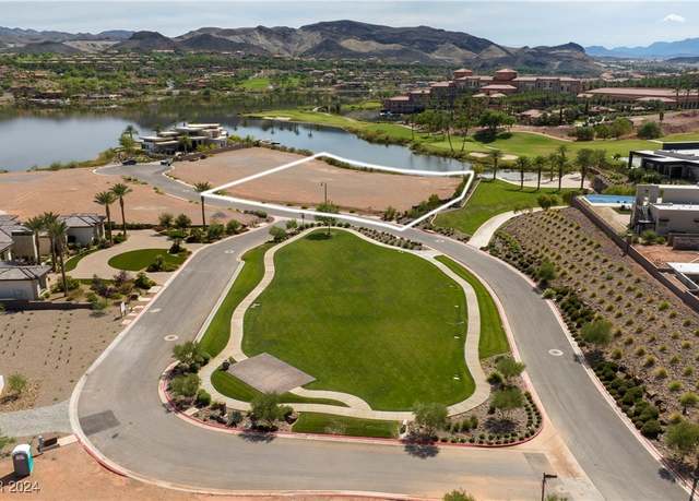 Property at 15 Summer House Dr, Henderson, NV 89011