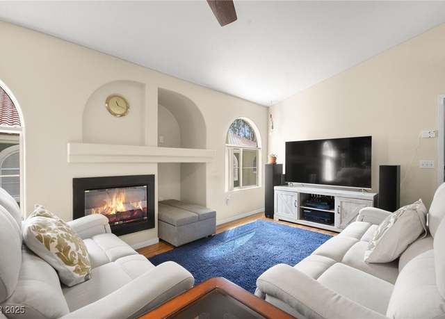 Property at 7950 W Flamingo Rd #2142, Las Vegas, NV 89147, 2 beds, 2 baths