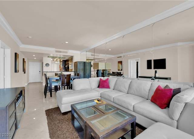 Property at 230 E Flamingo Rd #223, Las Vegas, NV 89169, 2 beds, 2 baths