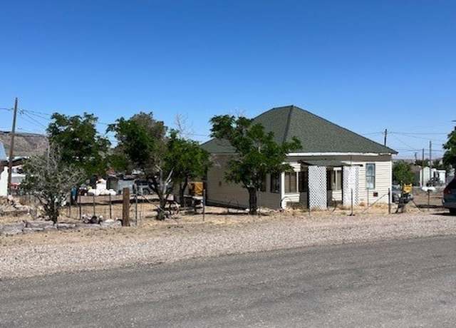 Property at 305 S Bellevue Ave, Goldfield, NV 89013, 2 beds, 1.5 baths