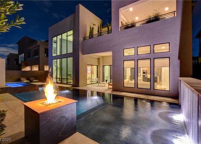 Property at 10752 Patina Hills Ct, Las Vegas, NV 89135, 4 beds, 4.5 baths
