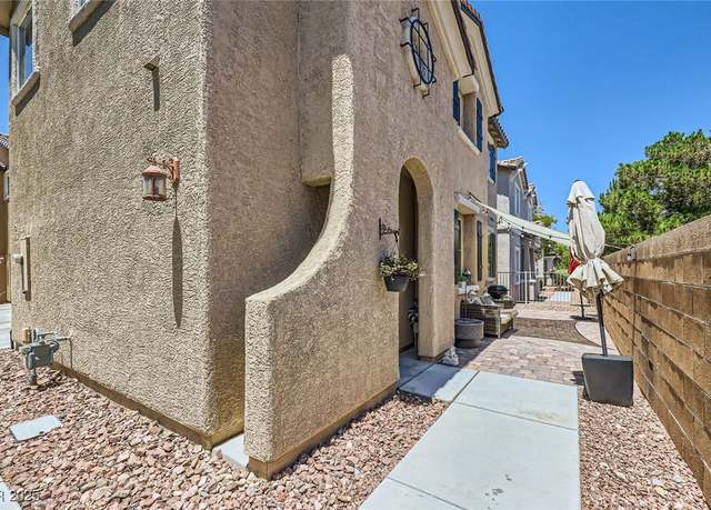 Property at 7928 Violet Dawn St, Las Vegas, NV 89149, 3 beds, 2.5 baths
