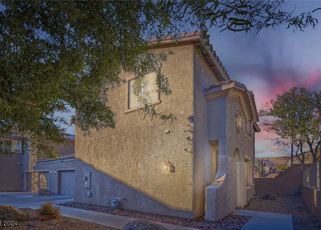 Property at 9790 Overlook Ridge Ave, Las Vegas, NV 89148, 3 beds, 2.5 baths