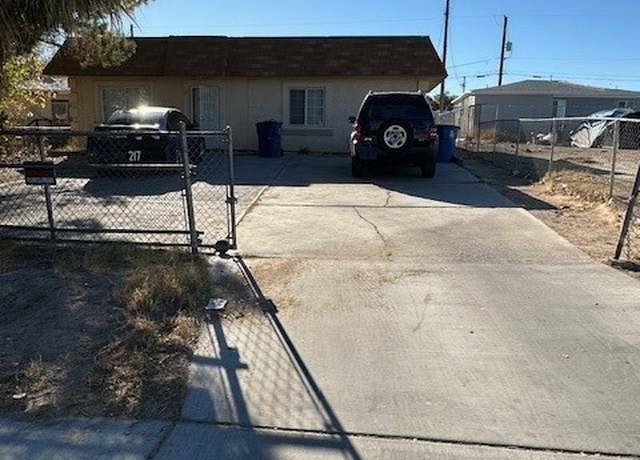 Property at 217 Jackson Ave, Las Vegas, NV 89106, 4 beds, 2 baths