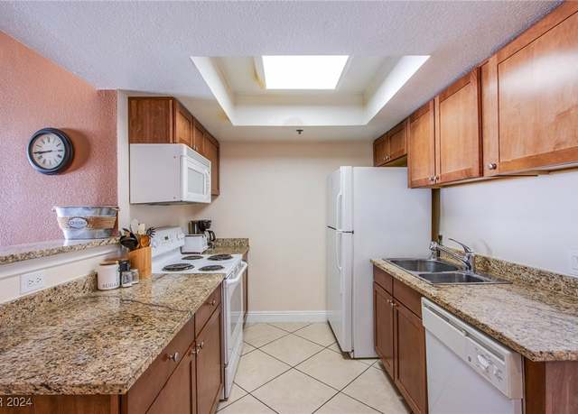 Property at 4200 S Valley View Blvd #3030, Las Vegas, NV 89103, 1 bed, 1 bath