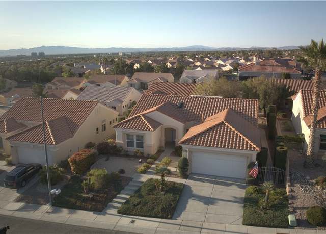 Property at 10717 Grand Cypress Ave, Las Vegas, NV 89134, 2 beds, 2 baths